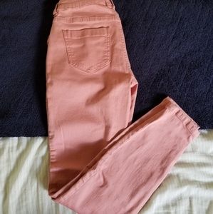 ⭐️❣️SALE❣️⭐️ Light Pink skinny Jean Bongo pants